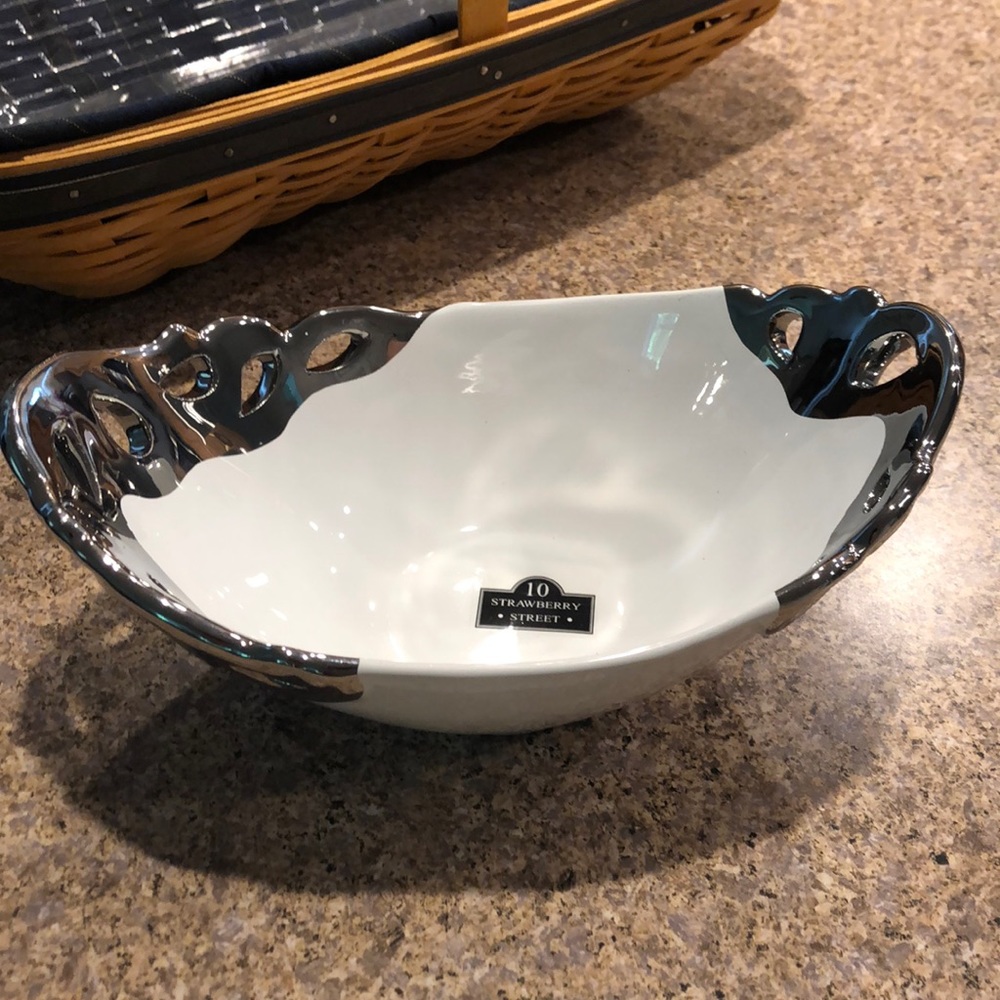 10 Strawberry Street Bowl With Elegant Silver Trim Edging
